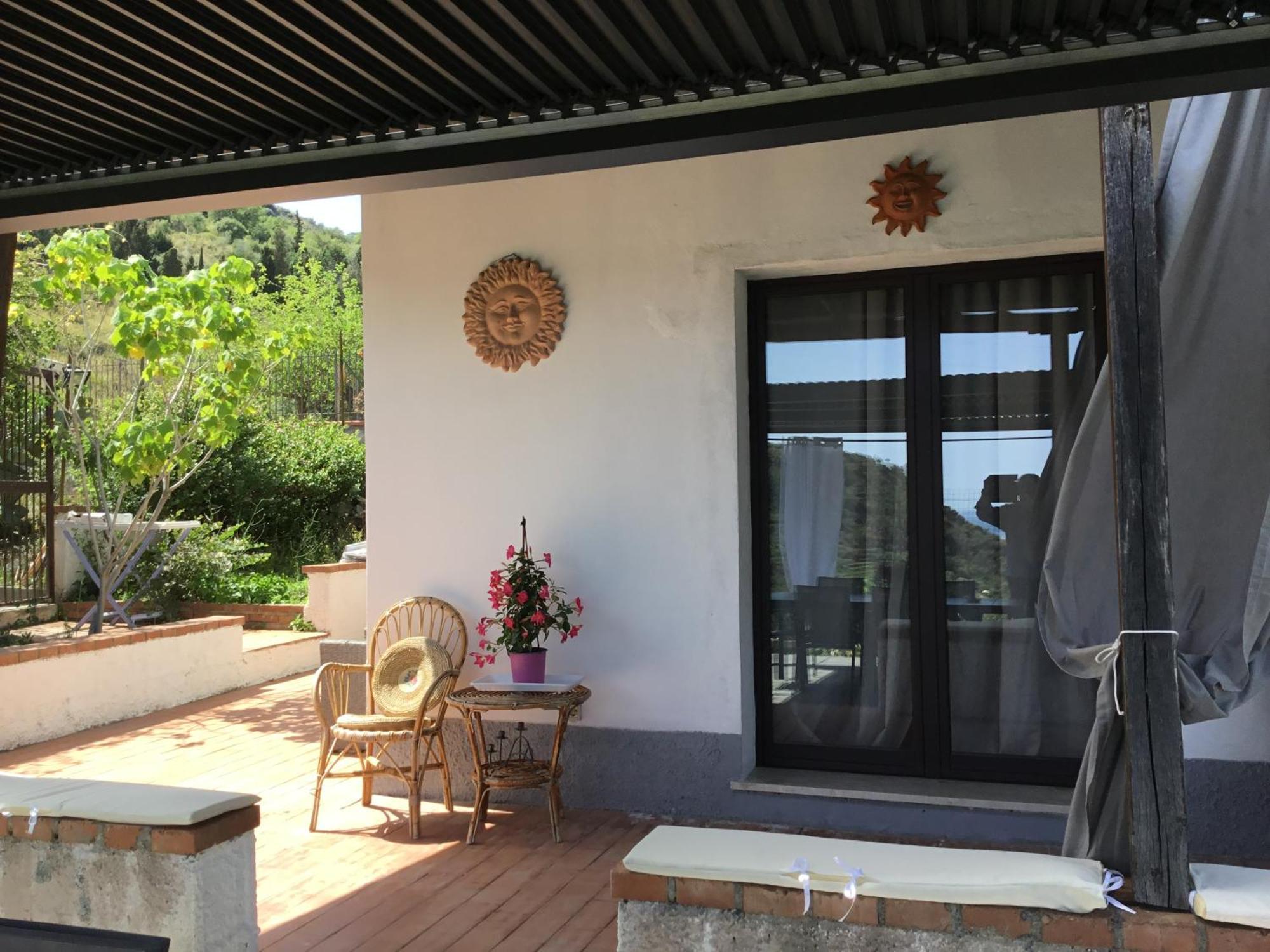 Apartment Holidaysora Taormina - Il Giardino Di Graziella Taormina
